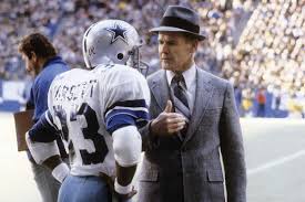 HISTORY: Tom Landry Build a breakable dynasty in the NFL history of  Dallas Cowboys.