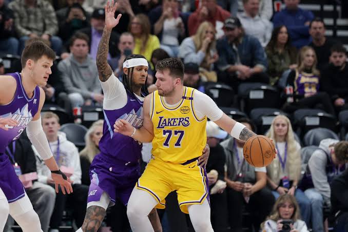 Luka Dončić Returns Without Restrictions as Lakers Resume Season