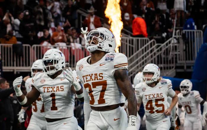 Texas Longhorns Make Major Recruiting Strides, Secure Commitments from Top-Tier Prospects..