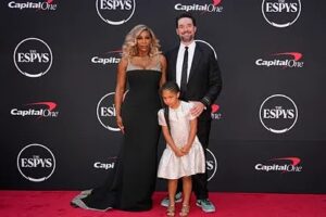 Fans Disgusted by Serena Williams' Kitchen Habits – Did She Go Too Far?