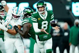 New York Jets Bid Farewell to Aaron Rodgers as Davante Adams’ $140M Contract Hangs in Balance