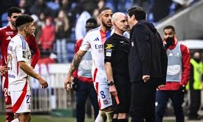 Lyon’s Paulo Fonseca Faces Lengthy Ban for ‘Intimidating’ Referee After Red Card