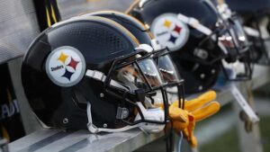 Steelers Linked to Polarizing Ex-Jets Star