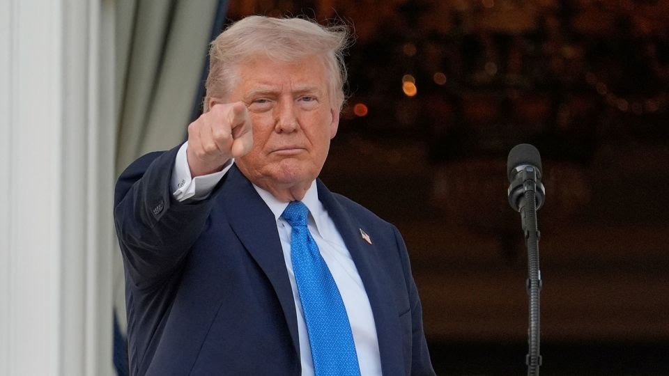 Breaking: Donald Trump announces his desire to pause NFL next season,after his favorite player got brutally axed with out getting a new contract for over six months…